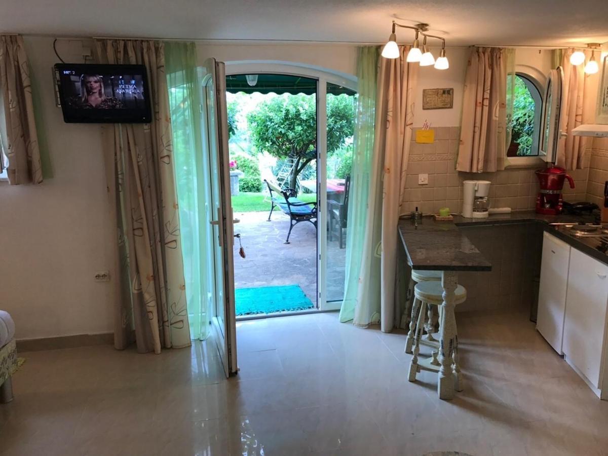 Studio Apartman Lavanda มาทุลยี ภายนอก รูปภาพ